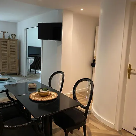 2 Pieces Quartier Thabor Rdc Courre Interieure Апартаменти *